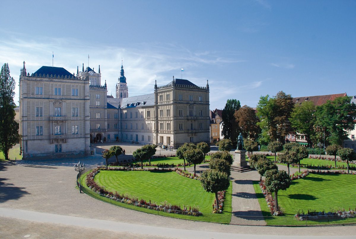 Schloss_Ehrenburg Reisebüro & Bustouristik Lösch